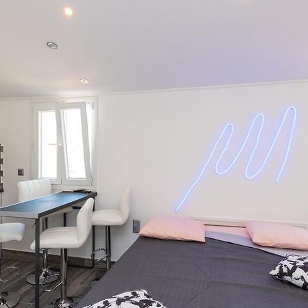 Corfu Downtown Suites エクステリア 写真