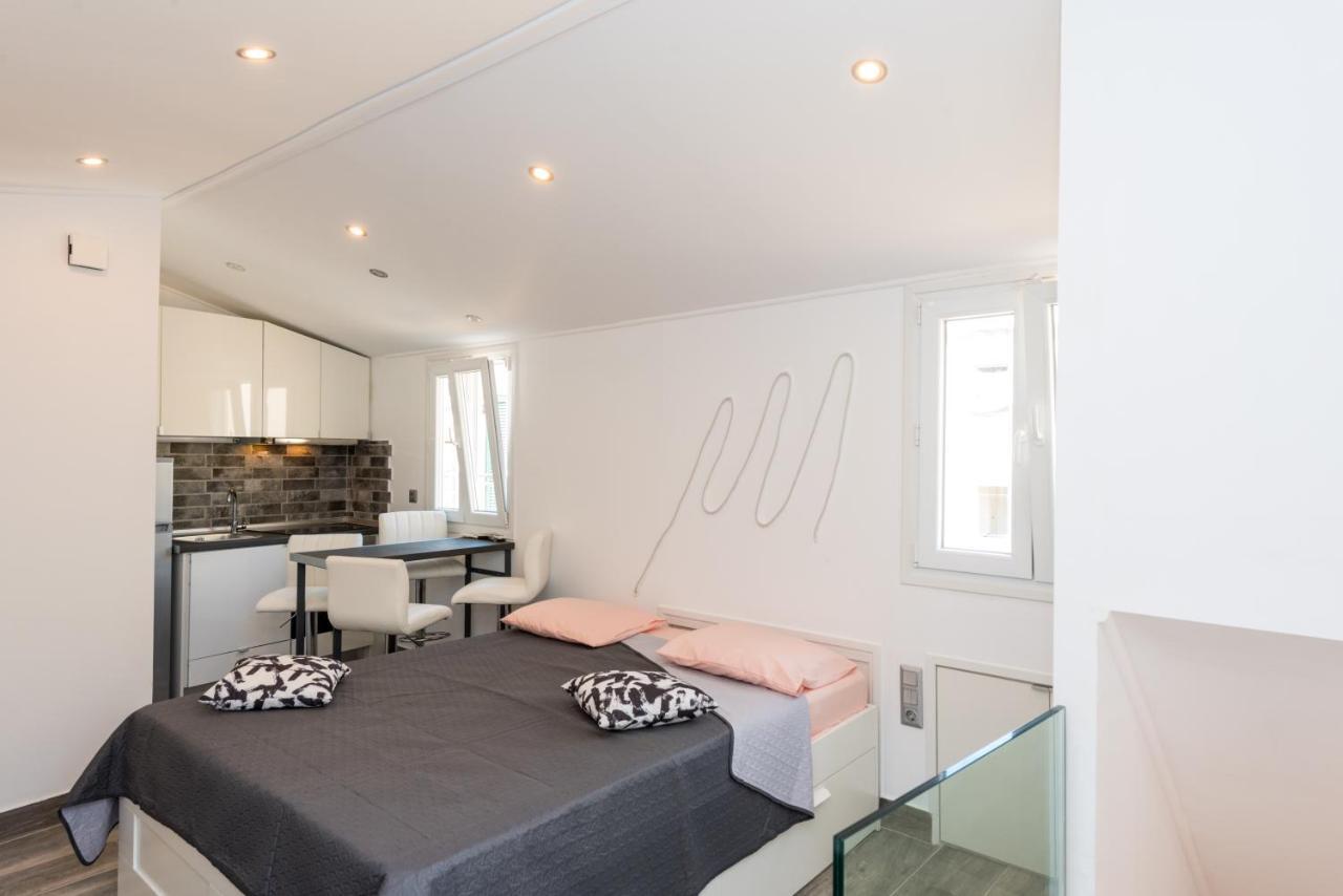 Corfu Downtown Suites エクステリア 写真