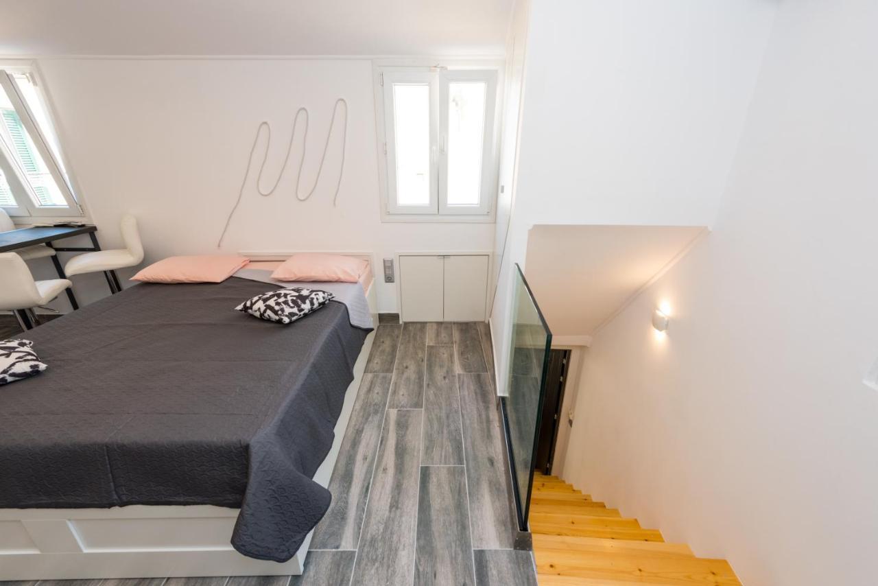 Corfu Downtown Suites エクステリア 写真